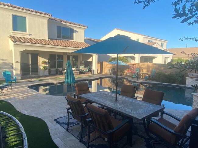 Building Photo - Coming Soon: Gorgeous 5bed/4 bath with Ove...