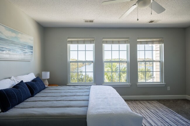 Building Photo - 3 bedroom fully furnished home, Pet Friendly Johns Island, Charleston