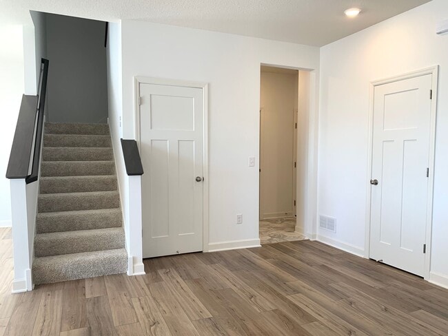 Building Photo - 1914 Prospect Ln