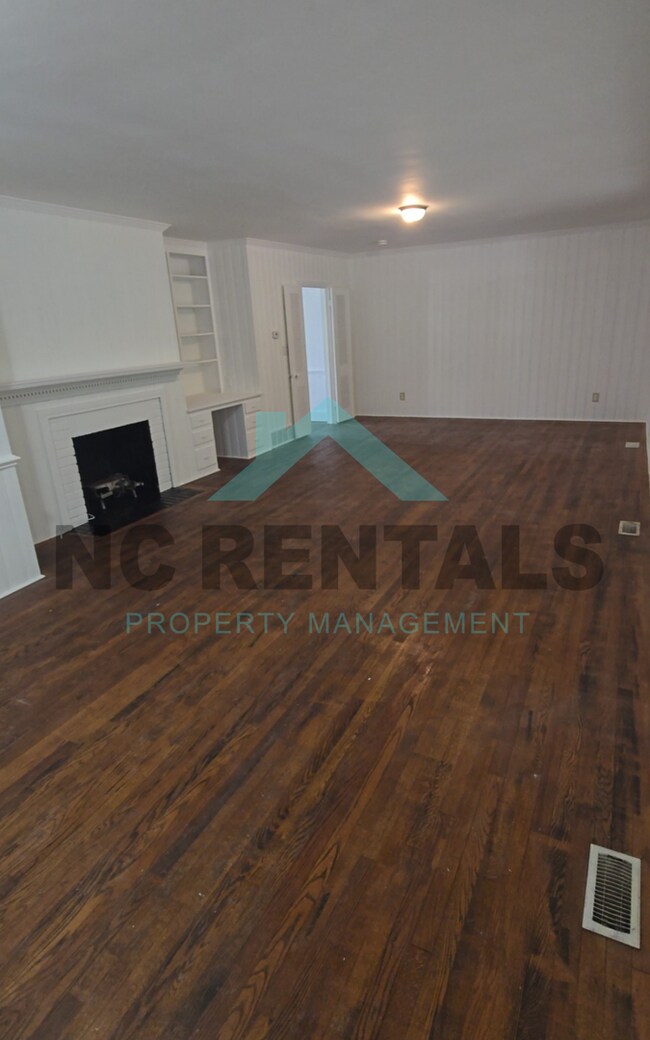 Building Photo - 414 N 3rd St