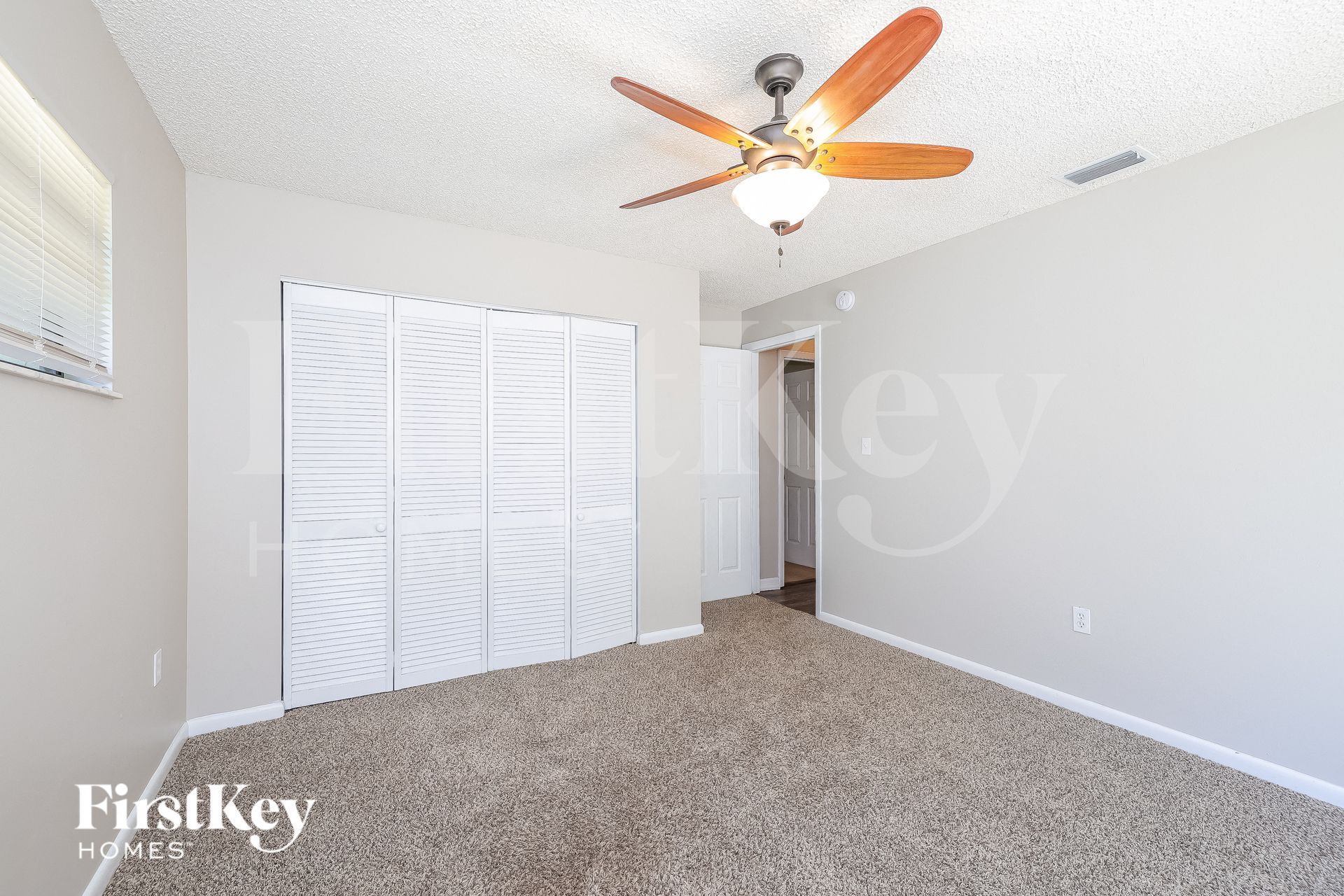 Building Photo - 5305 Lisa Ave