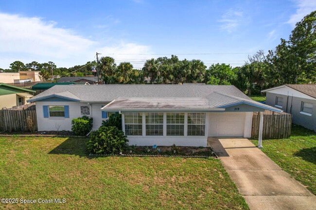 Building Photo - 219 Narvaez Dr