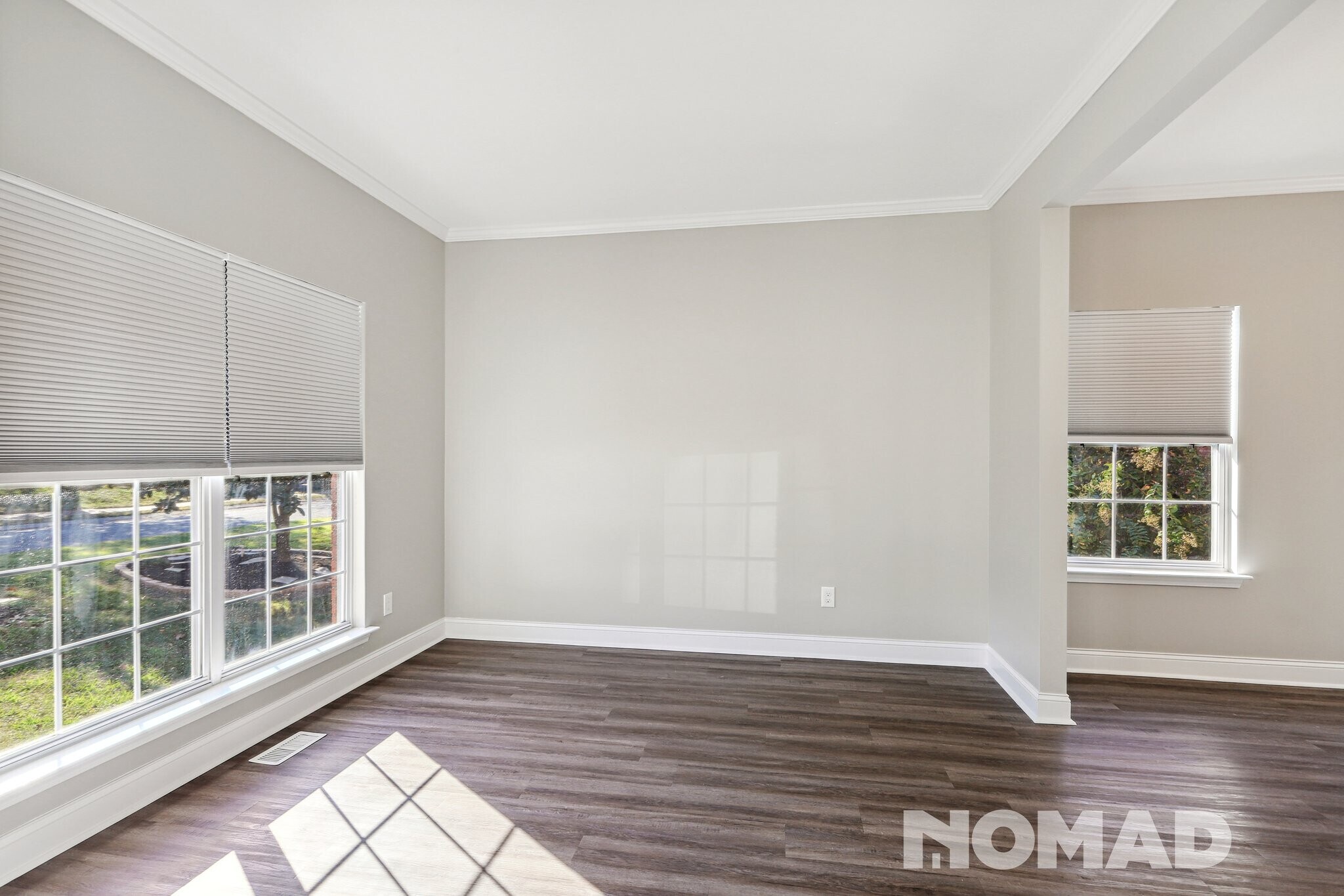 Living Room - 161 Grove Ln South