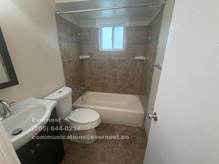 Building Photo - 972 Concord Ave