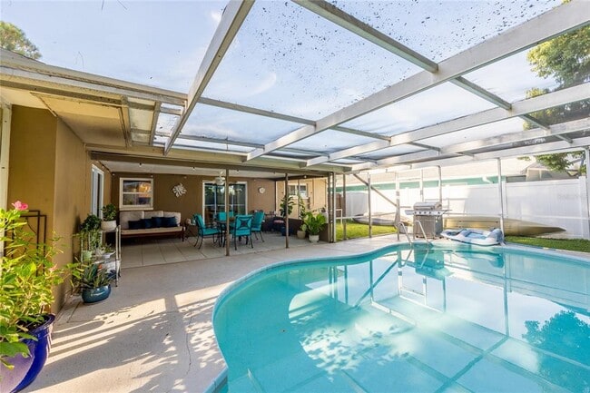 Building Photo - 795 San Salvador Dr