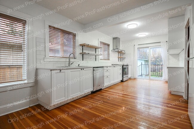 Building Photo - 5934 N Missouri Ave