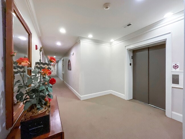 Building Photo - COMING SOON! Charlotte Living at Its Best!...