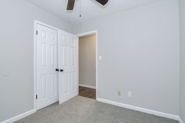 Building Photo - Excellent Newly Renovated Home!
