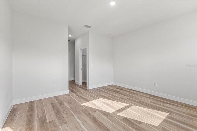 Building Photo - 17739 SW 35th Ave Rd