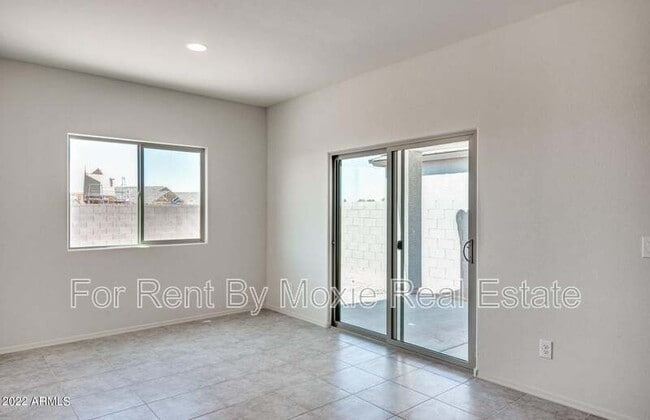 Building Photo - 18354 N Buckhorn Trail