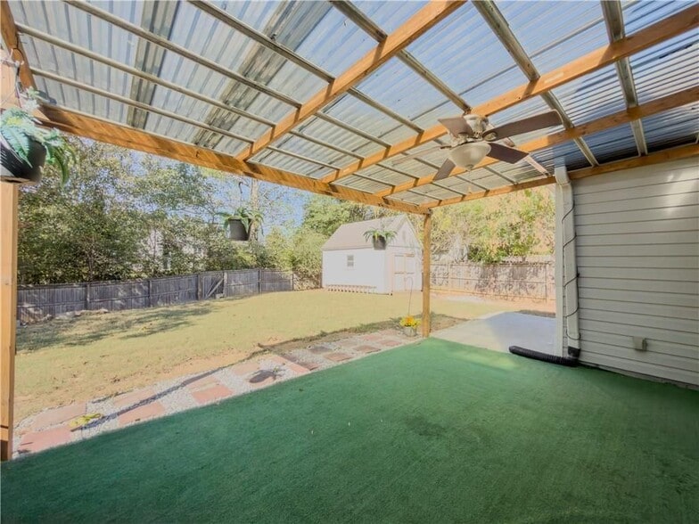 Building Photo - 593 Red Tip Ln