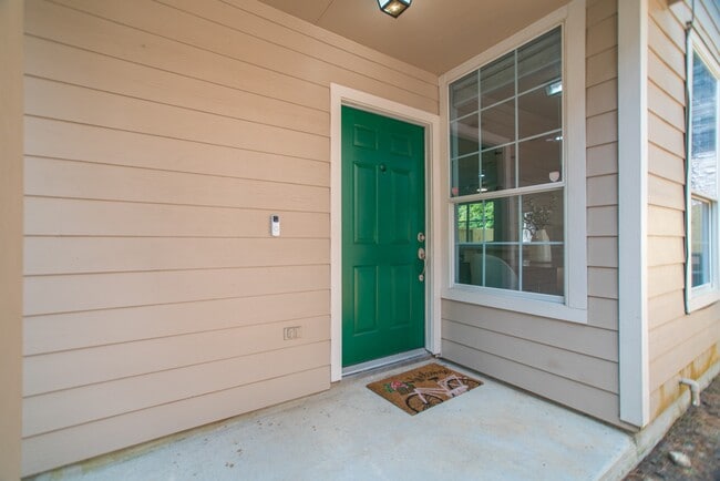 Building Photo - 262 Liriope Ct