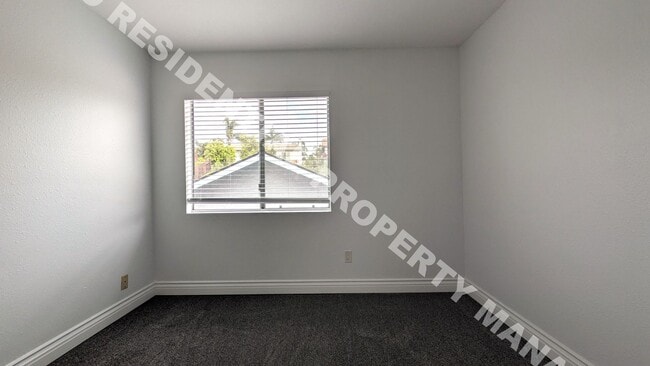 Building Photo - 2806 Atadero Ct