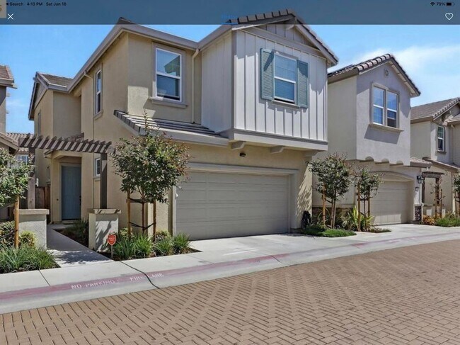Building Photo - 24240 Nora Cir