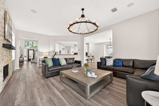 Building Photo - 3510 Artesian Springs Ln