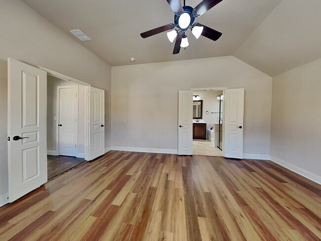 Building Photo - 1517 Yellowthroat Dr