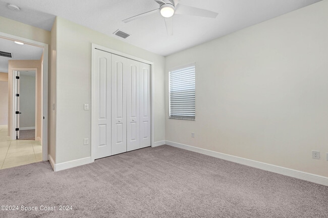 Building Photo - 8483 Loren Cove Dr