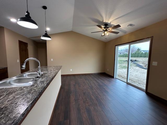Building Photo - 1560 Gray Fox Dr NE