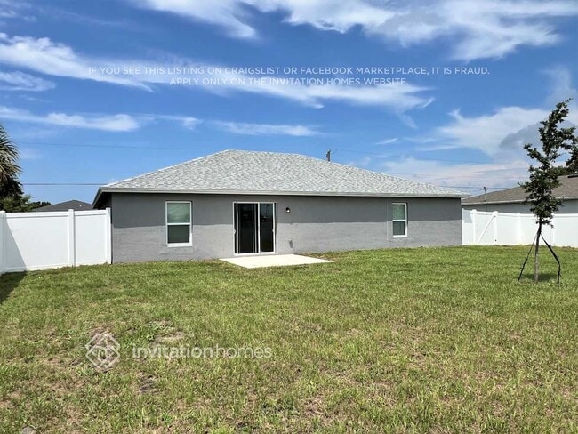 Building Photo - 1791 SW Castinet Ln