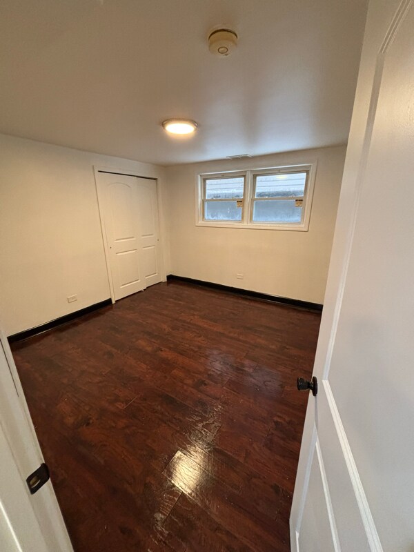 Building Photo - 13816 S Wentworth Ave