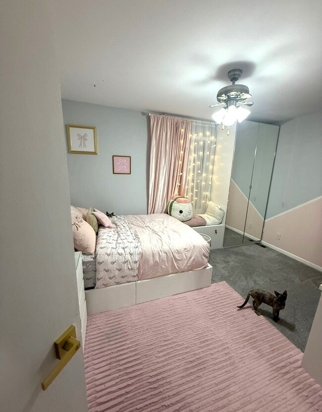 Building Photo - 7825 Banks St