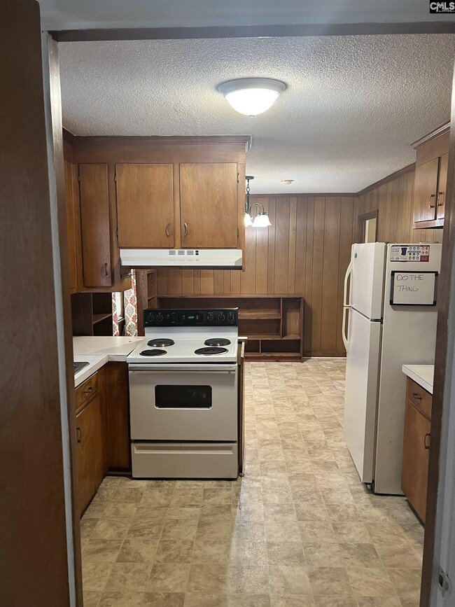 Building Photo - 1328 Fairview Dr
