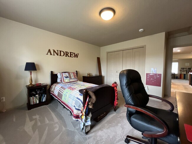 Building Photo - Charming 3 Bedroom Villebois Home with Loft, A/C, Designer Finishes and Community Pool!