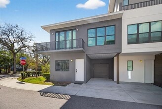 Building Photo - 8706 Palm Ranches Pl