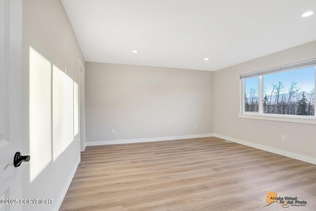 Building Photo - 533 Ashbrook Dr