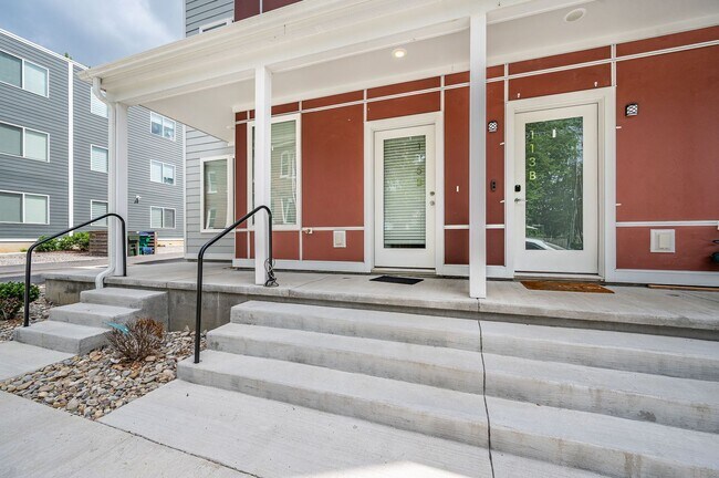 Building Photo - Modern 2 Bedroom Apartment In Manchester D...