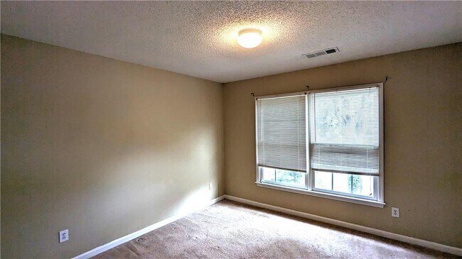 Building Photo - 11125 Glenbarr Dr