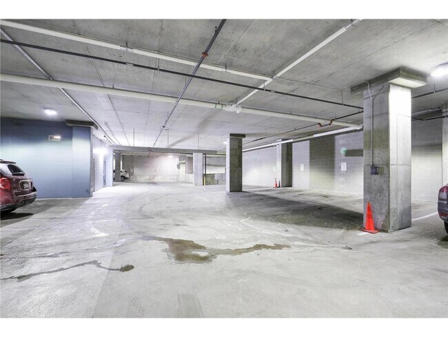 Building Photo - 740 Portland Ave