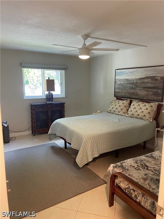 Building Photo - 27249 Pullen Ave