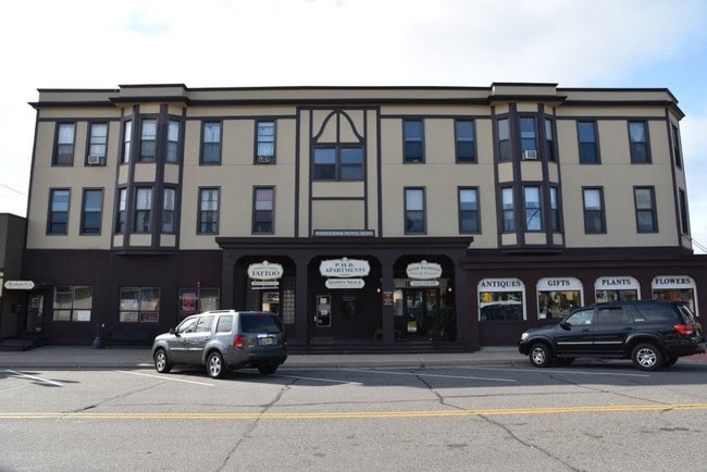 Building Photo - Pokegama Hotel Building