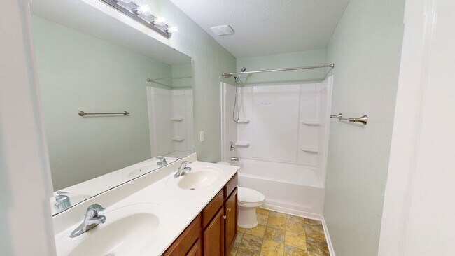 Building Photo - 4 Bedrooms w/ Privacy Fence & Community Pool!