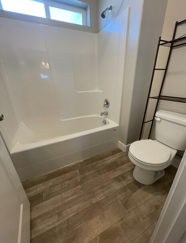 Building Photo - 3947 W 1750 N