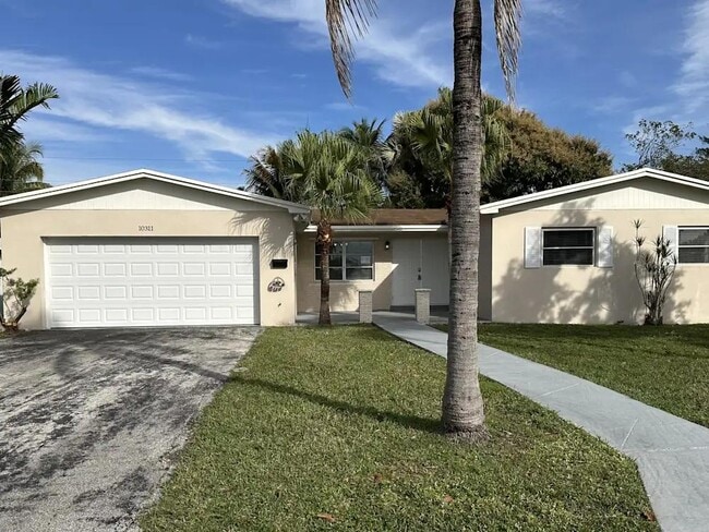 Primary Photo - 10312 SW 156th St