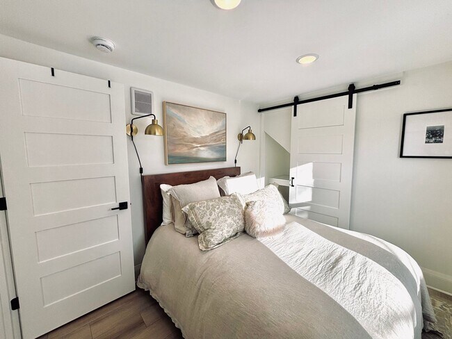 Building Photo - 7713 Knoll St