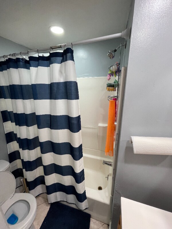 Building Photo - 241 Ash St