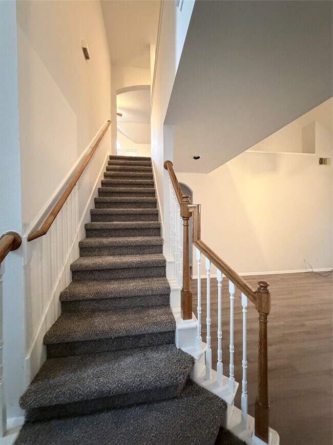 Building Photo - 17407 S Sienna Cove Ln