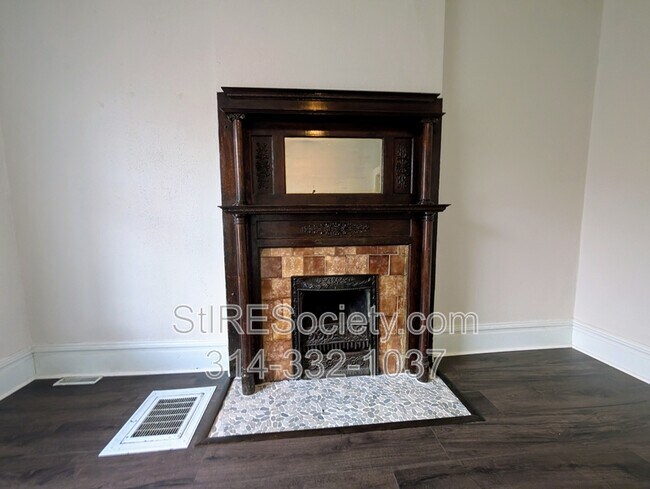 Building Photo - 3922-3924 Botanical Avenue