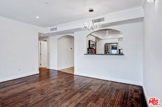 Building Photo - 1520 S Shenandoah St