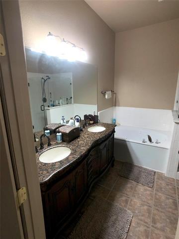 Building Photo - 5513 Overland Dr