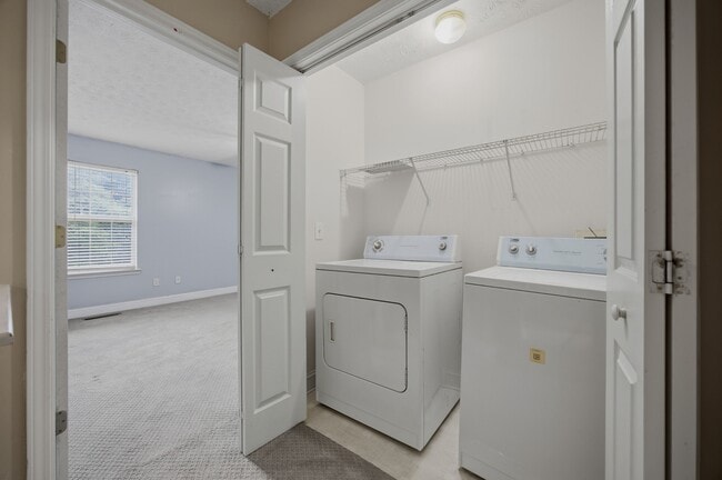 Building Photo - 5054 Lancashire Ct