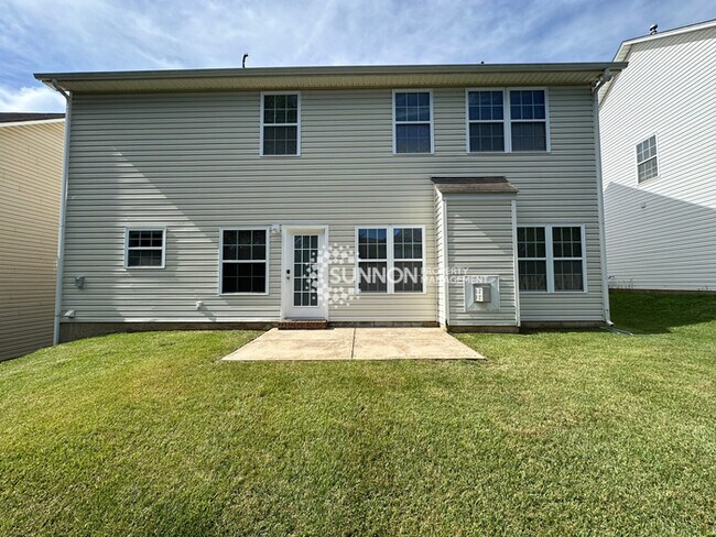 Building Photo - 4 Bed 2.5 Bath in Old Stone Crossing