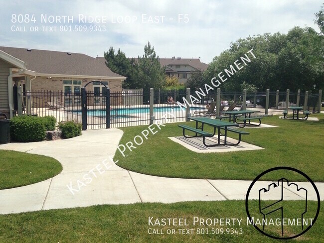 Building Photo - 8084 N Ridge Loop E