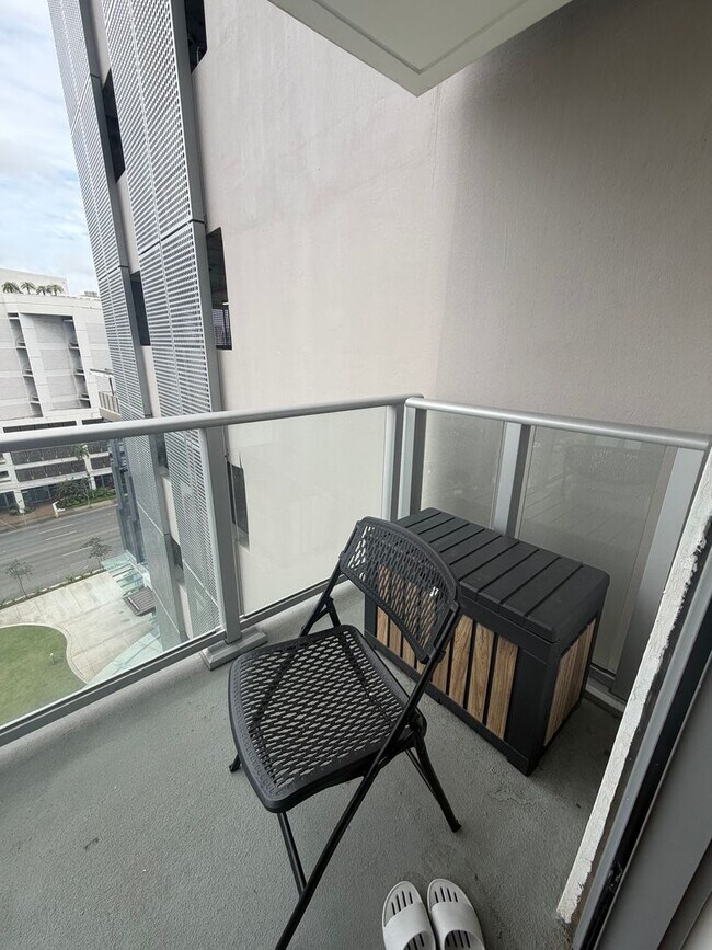 Building Photo - Ready to Move in Brand New Condo! Fully Furnished! 2 Bed/2 Bath/1 Parking at The Park on Ke‘eaumoku!