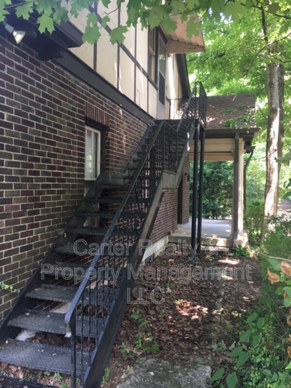 Building Photo - 3707 Whitland Ave
