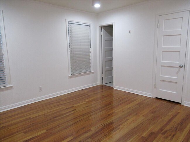 Building Photo - 10614 Deer Canyon Rd