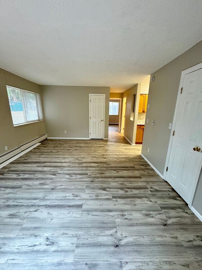 Building Photo - 4506 Picturesque Cir